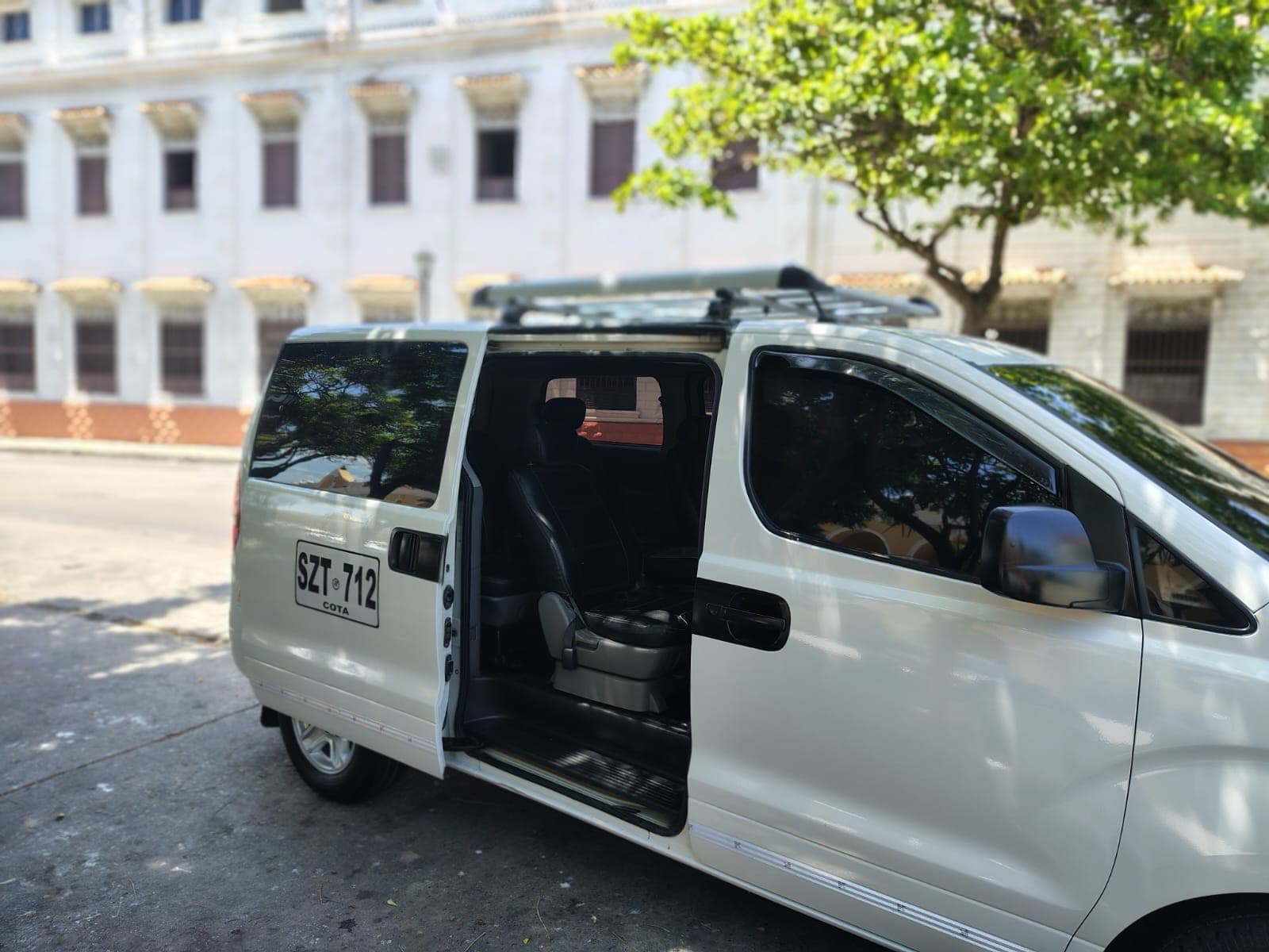 Transporte privado en vans ida y vuelta 4